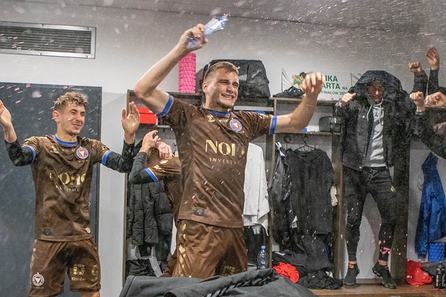 场体力和耐 场体力和耐